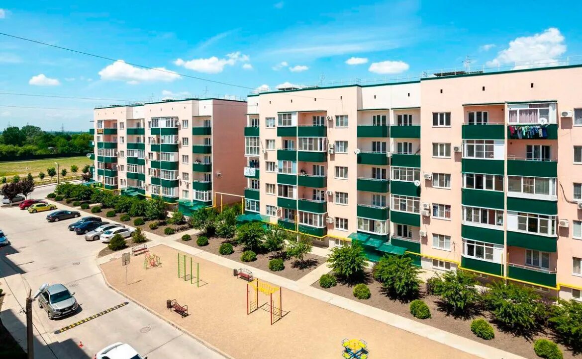 Поселок яблоновский адыгея. Пгт яблоновский краснодарский край жк солнечный. Яблоновский ул солнечный. Жк солнечный яблоновский. Яблоновский респ адыгея, тахтамукайский р-н улица гагарина 149/2.