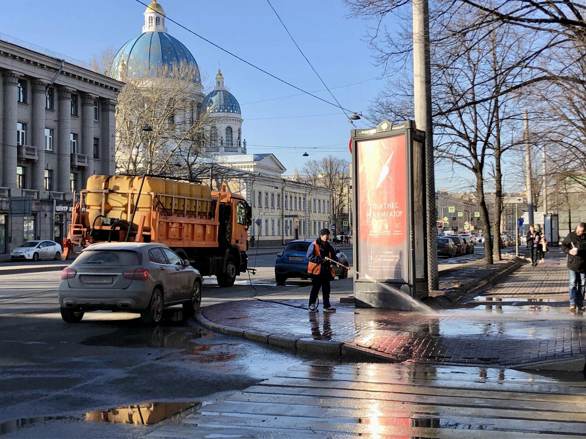 Питер в апреле. Апрель в городе.