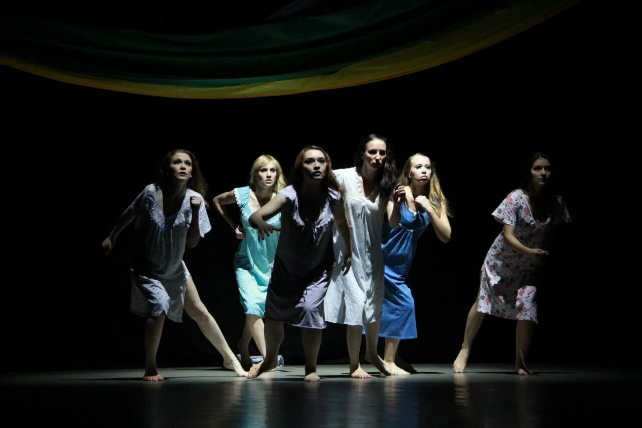 Джаз модерн и контемп. Балет современная хореография. Современная хореография. Оперный театр пермь балет. Темы современной хореографии.