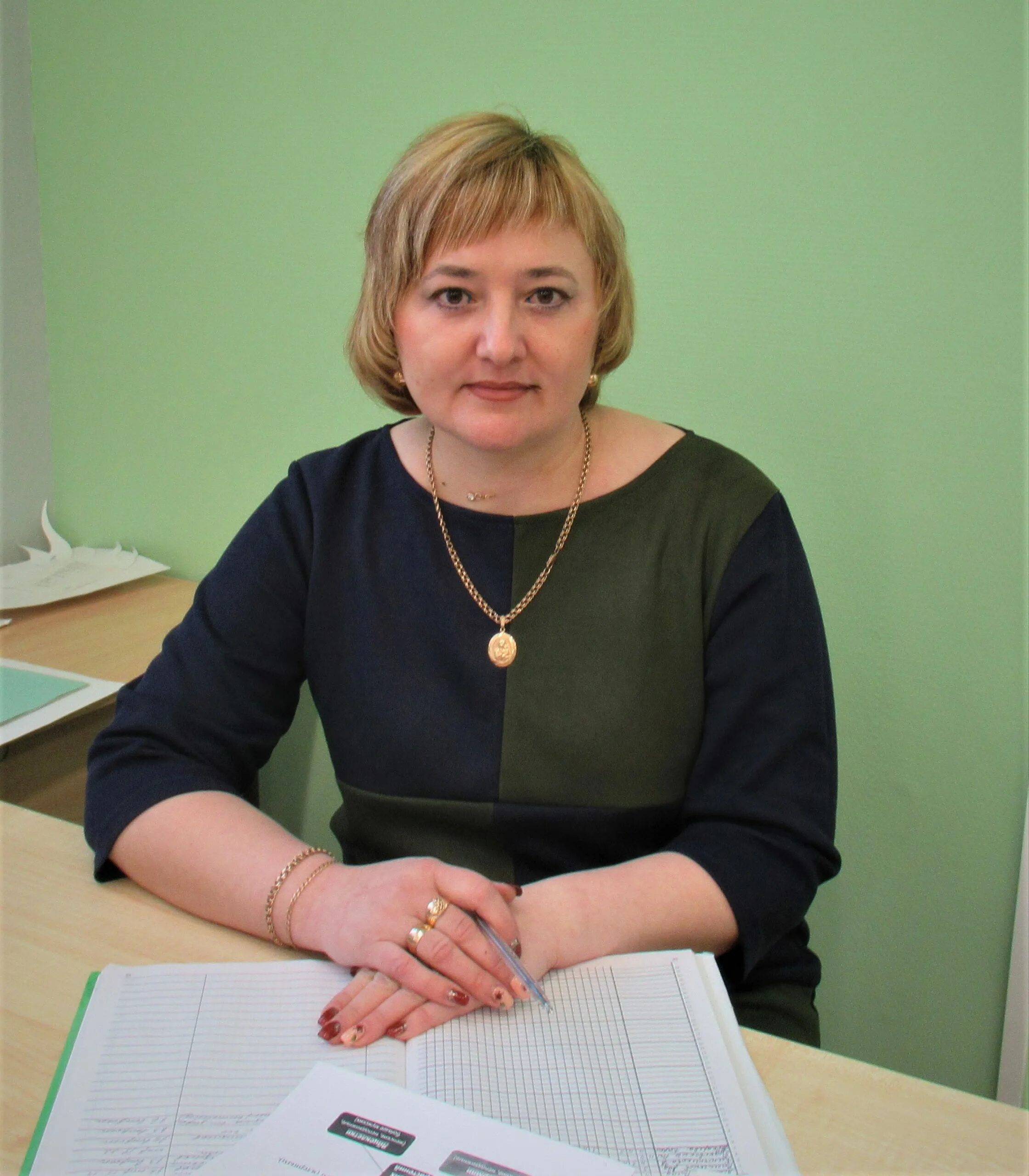 петропавловская сош учитель физкультуры. мбоу петропавловская сош. петропавловская школа муромцево омск. мбоу сош 4 ивантеевка спортивный зал. муромцево петропавловка школа.