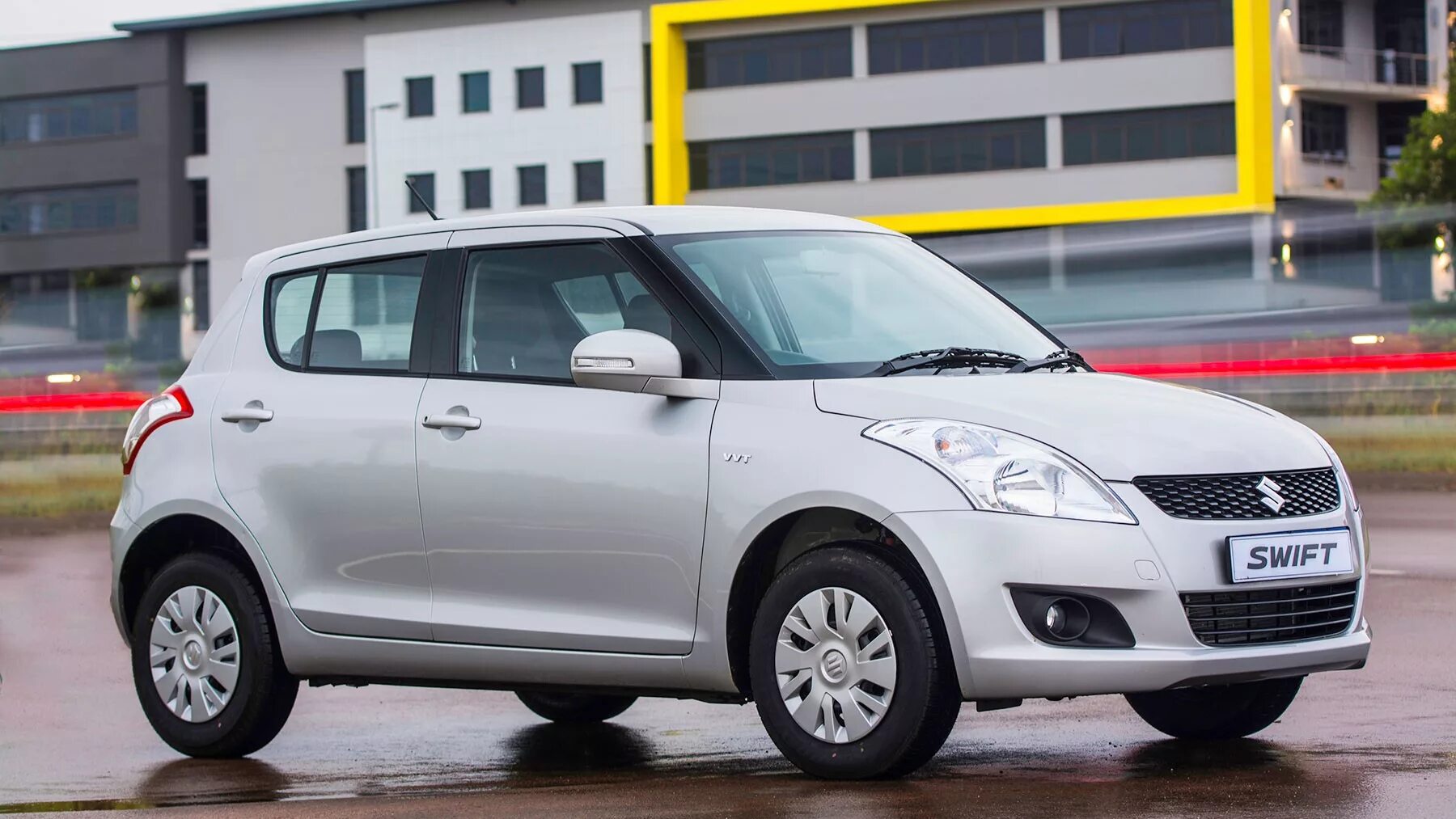 Сузуки 2014г. Судзуки свифт 2014. suzuki swift 1.2. сузуки свифт 2011 года серебристый. suzuki swift серый.