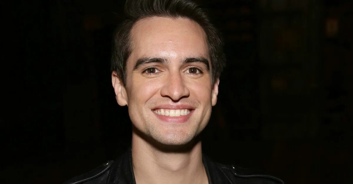Panic at the disco солист. Погода ури. Брендон ури 2021. Брендон ури. Брендон panic! at the disco.
