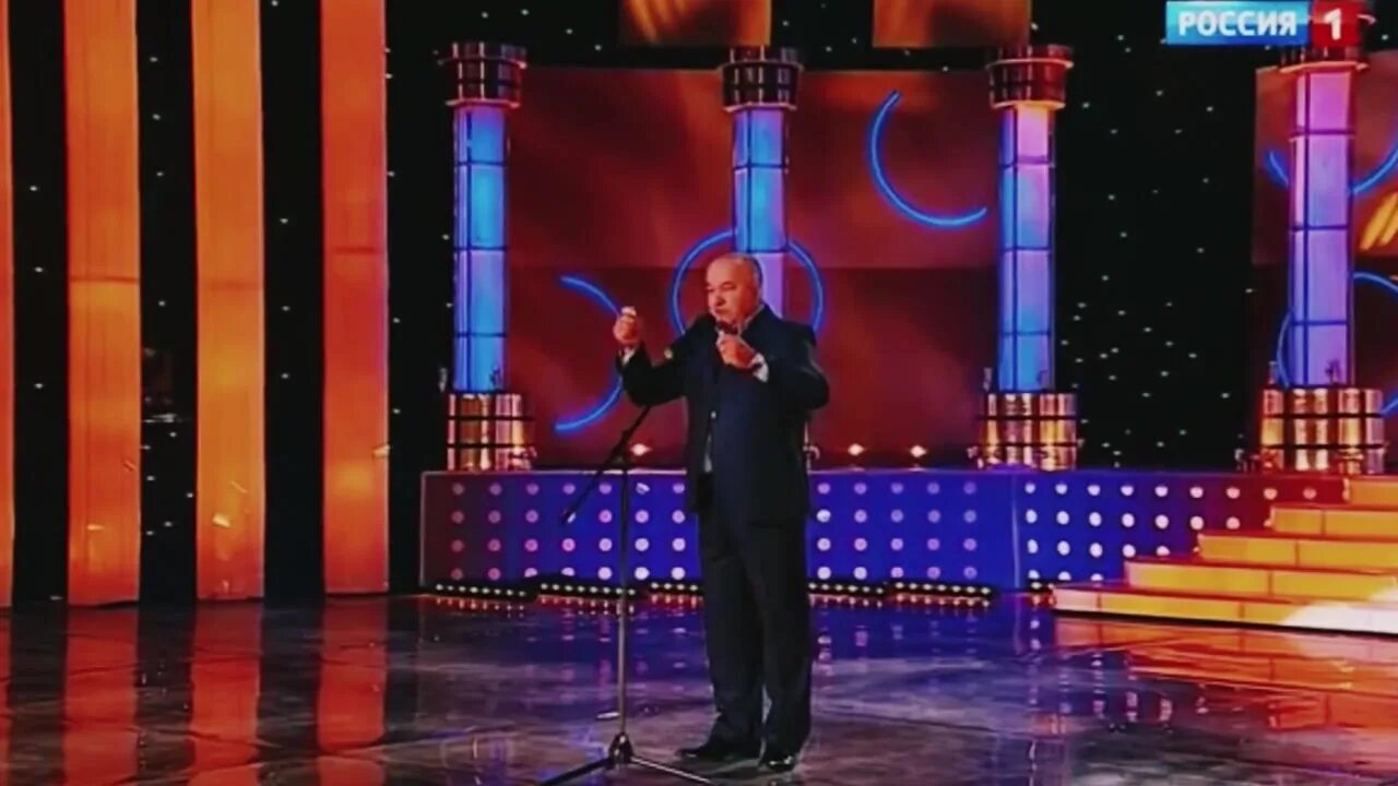 Юмористы на россии 1. Смеяться разрешается юмористический концерт эфир от 22 04 2018. Смеяться разрешается последний. Ефим смолин сборник. Смеяться разрешается картинки.