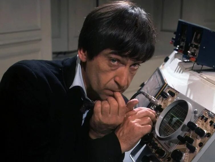 Доктор айс. Патрик Траутон доктор. Patrick Troughton Doctor who. Патрик Тротон в молодости.