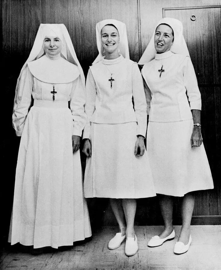Retro nuns
