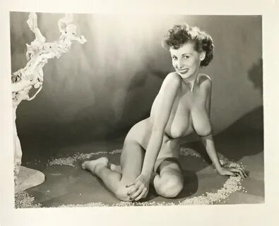 odk-2:Donna Mae “Busty” Brown (c.1950′s) Donna Mae Brown: 1950s USA Model W...