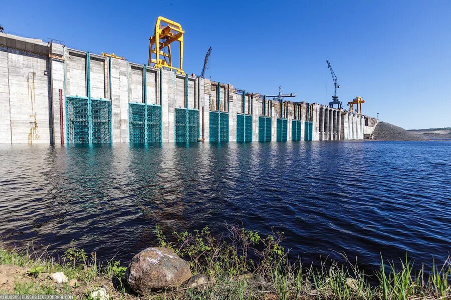 Водохранилище это. Площадь водохранилища Богучанской ГЭС. Озернинская ГЭС (ГЭС-3). Красноярское хранилище ГЭС. Краснодарская ГЭС.