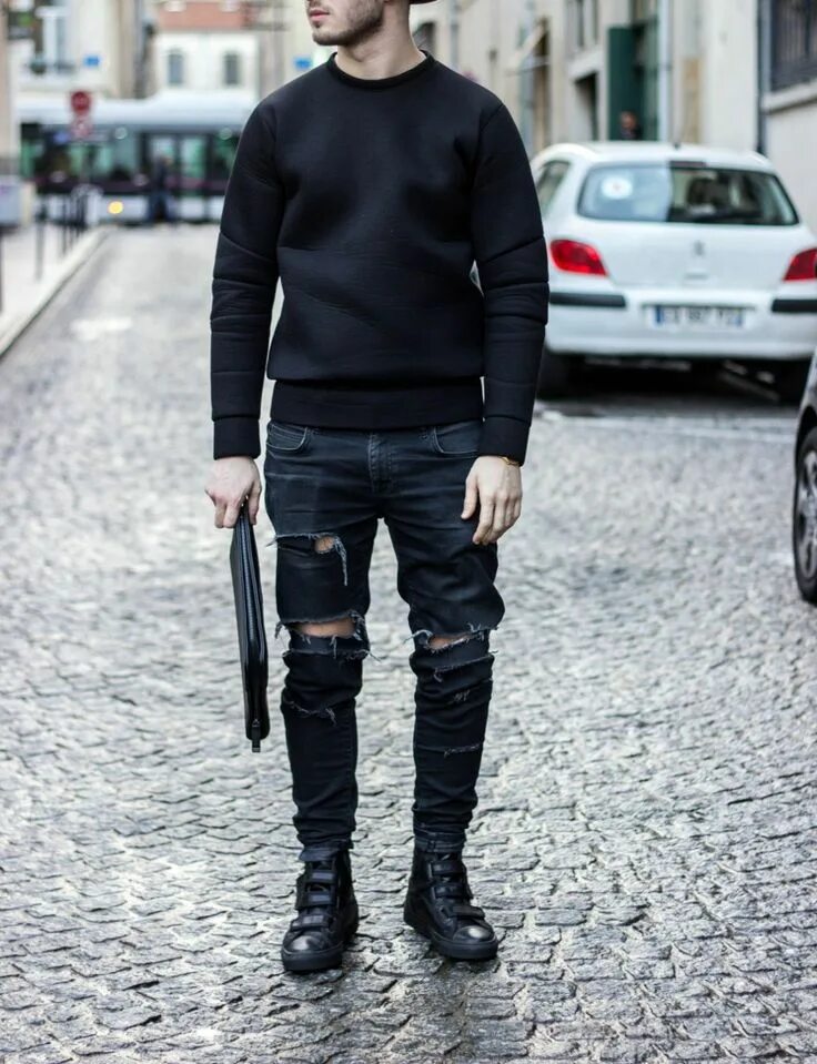 Стиль street goth man. Black timberland style. Джинсы с берцами мужские. Что носить с берцами мужчине. Стиль грандж луки мужские.