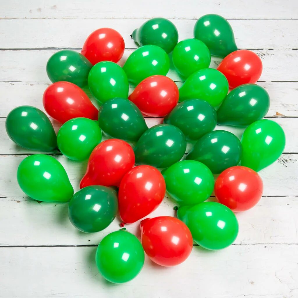 Воздушный шарик. Зеленые шары. Красно зеленые шары. Салатовый шарик.
