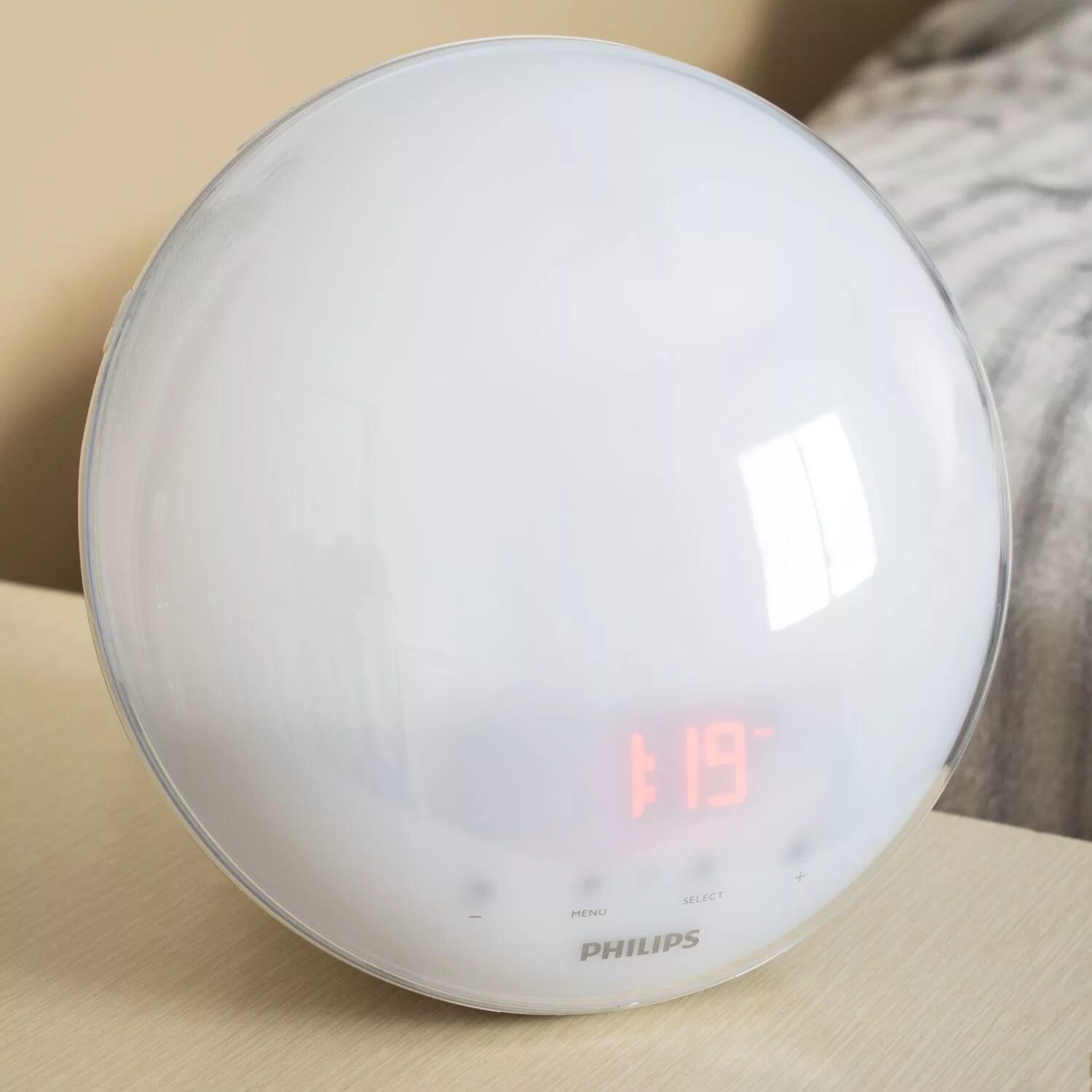 Лампа будильник. Световой будильник Philips hf3520 Wake-up Light. Philips Wake-up Light hf3520/70. Лампа будильник рассвет Philips. Philips 3520 будильник.