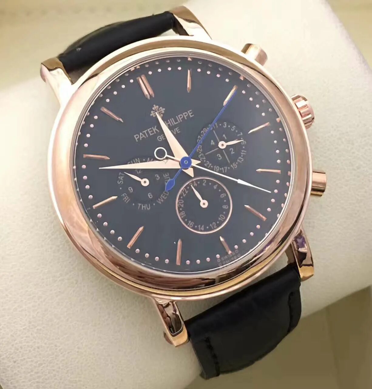 Patek philippe 53152. Швейцарские часы патек филип. Patek philippe geneve. Часы патек филип мужские. Patek philippe 5270.