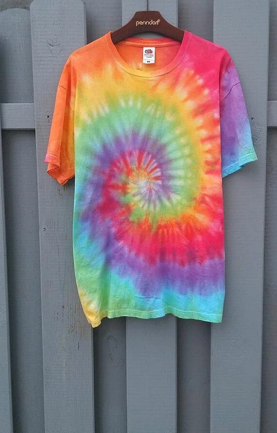 Хиппи Tie-Dye. Радужная майка. Радужная футболка. Окрашивание футболки.