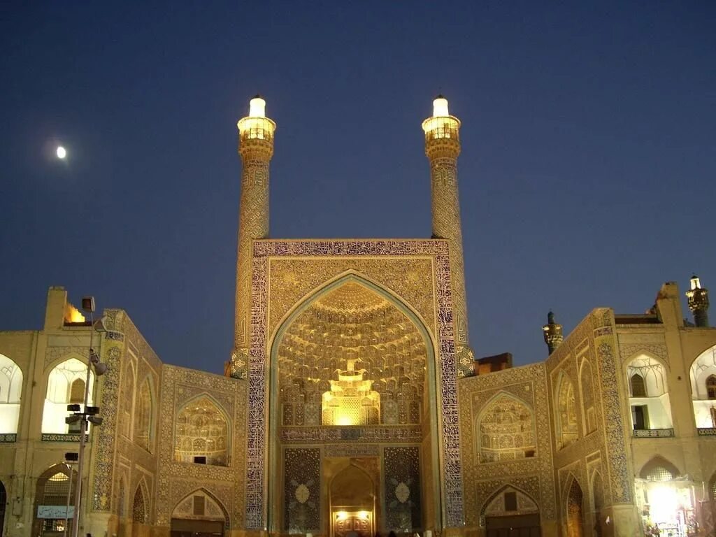 Мусульманский часть. Джума-мечеть (Герат). Мечети Ирана Isfahan. Джума мечеть арабский халифат. Ночной Исфахан мечеть.