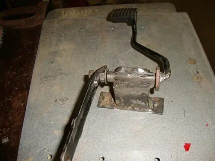 Педаль газа из чего сделана