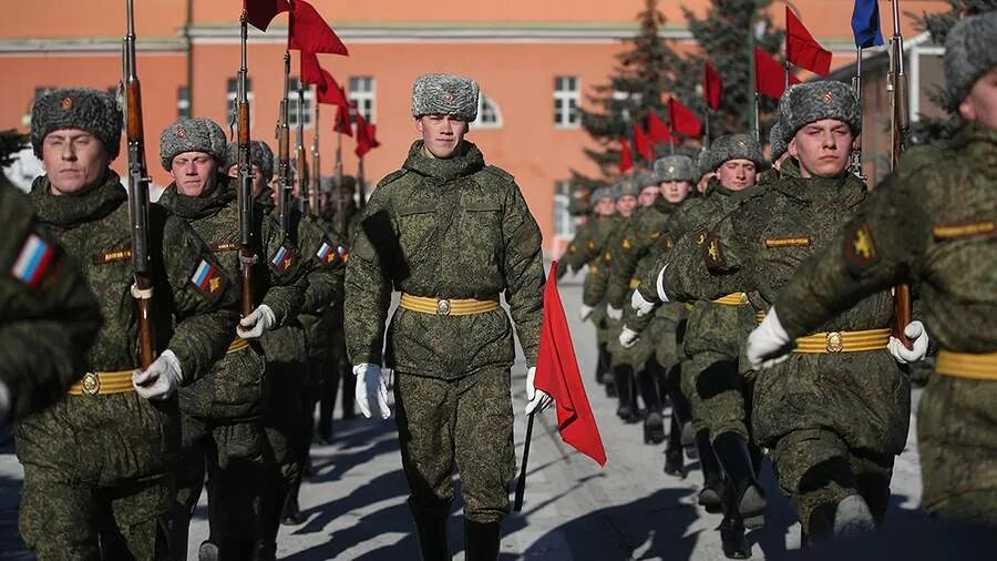 Военный ответ. Парад 2017 Преображенский полк. Встреча Преображенского полка. Репетиция Преображенского полка к параду 2022. Преображенский полк что и президентский полк разница.