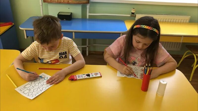 Школа ум. Коррекция интеллекта в школе картинка. Интеллект про скул школа. Школа интеллект. Гимназия 3 владимир эмблема.