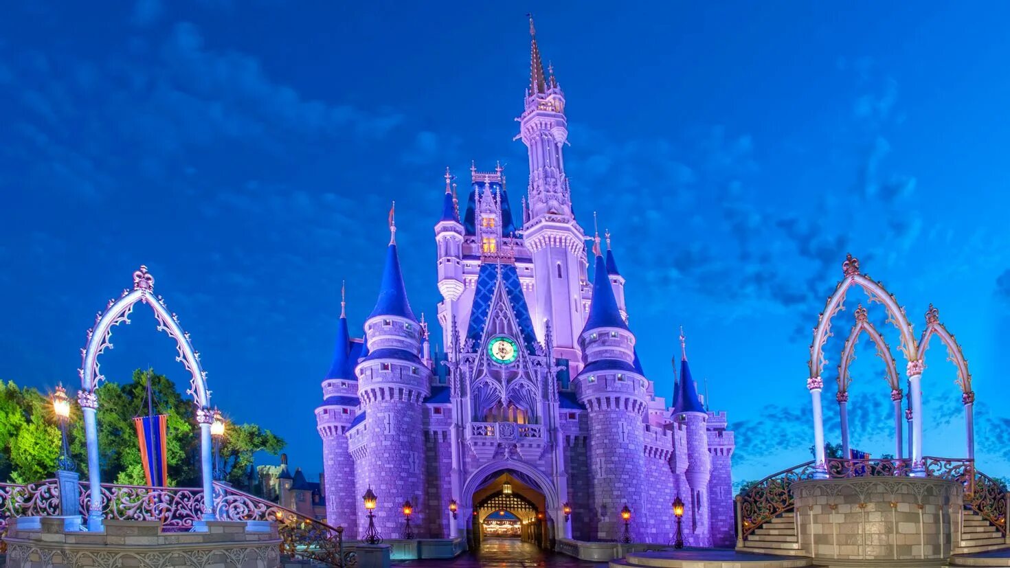 Уолт Дисней замок Золушки. Дворец Золушки Диснейленд. Флорида замок Золушки. Walt Disney World во Флориде.