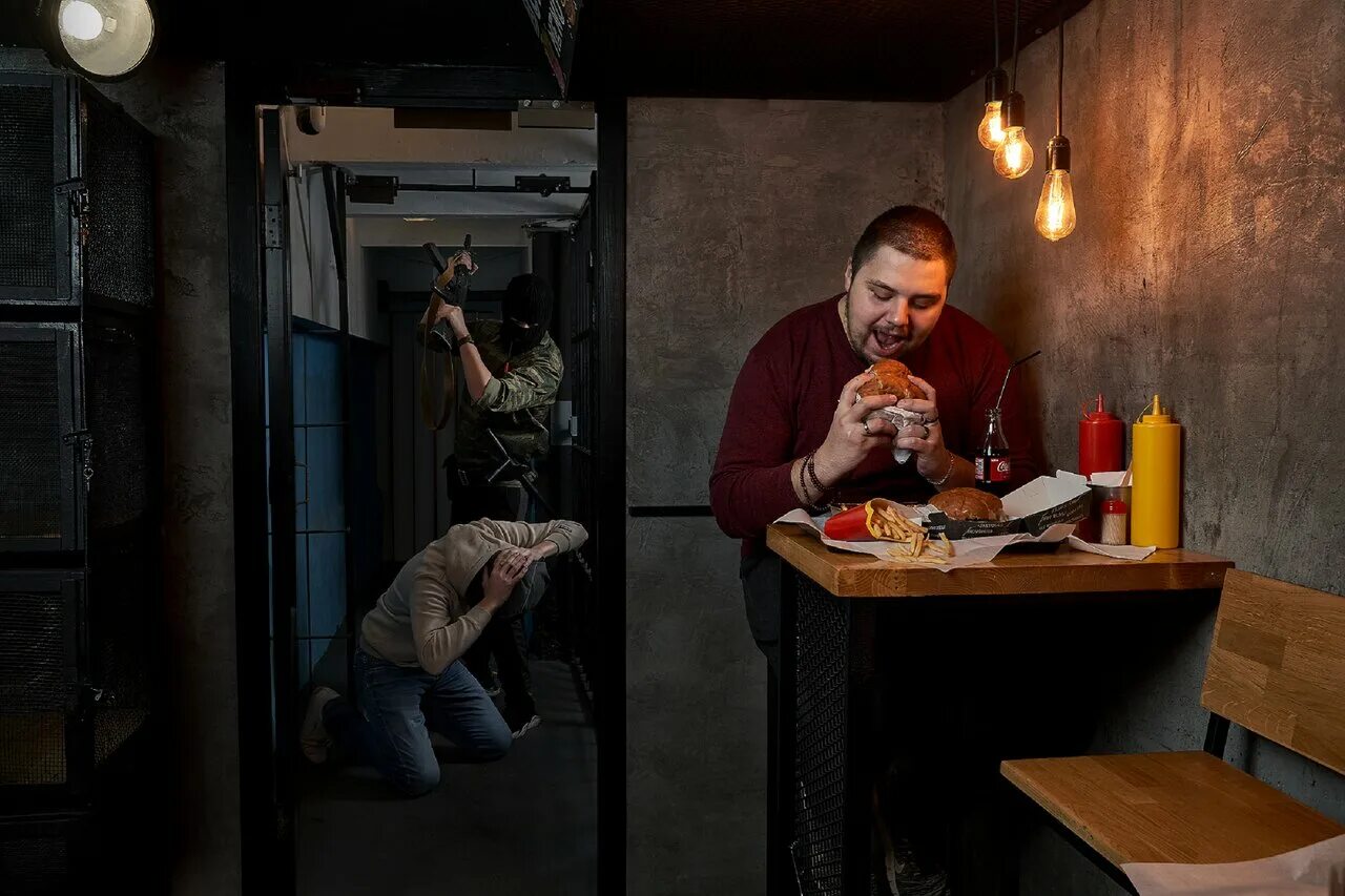 Квест 2+2 санкт-петербург. Мясная лавка 2 квест. Лавка мясника квест екатеринбург. Мясная лавка спб квест. Лавка мясника квест спб.