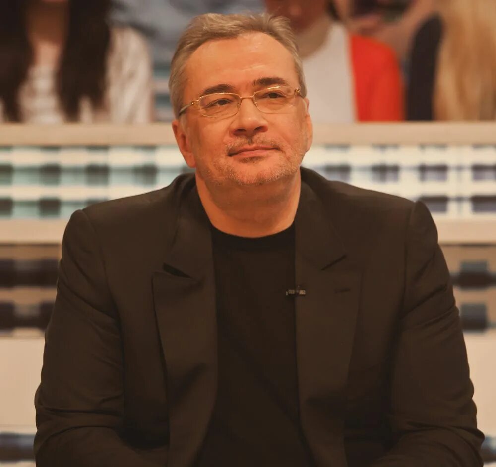 продюсер бизнесмен