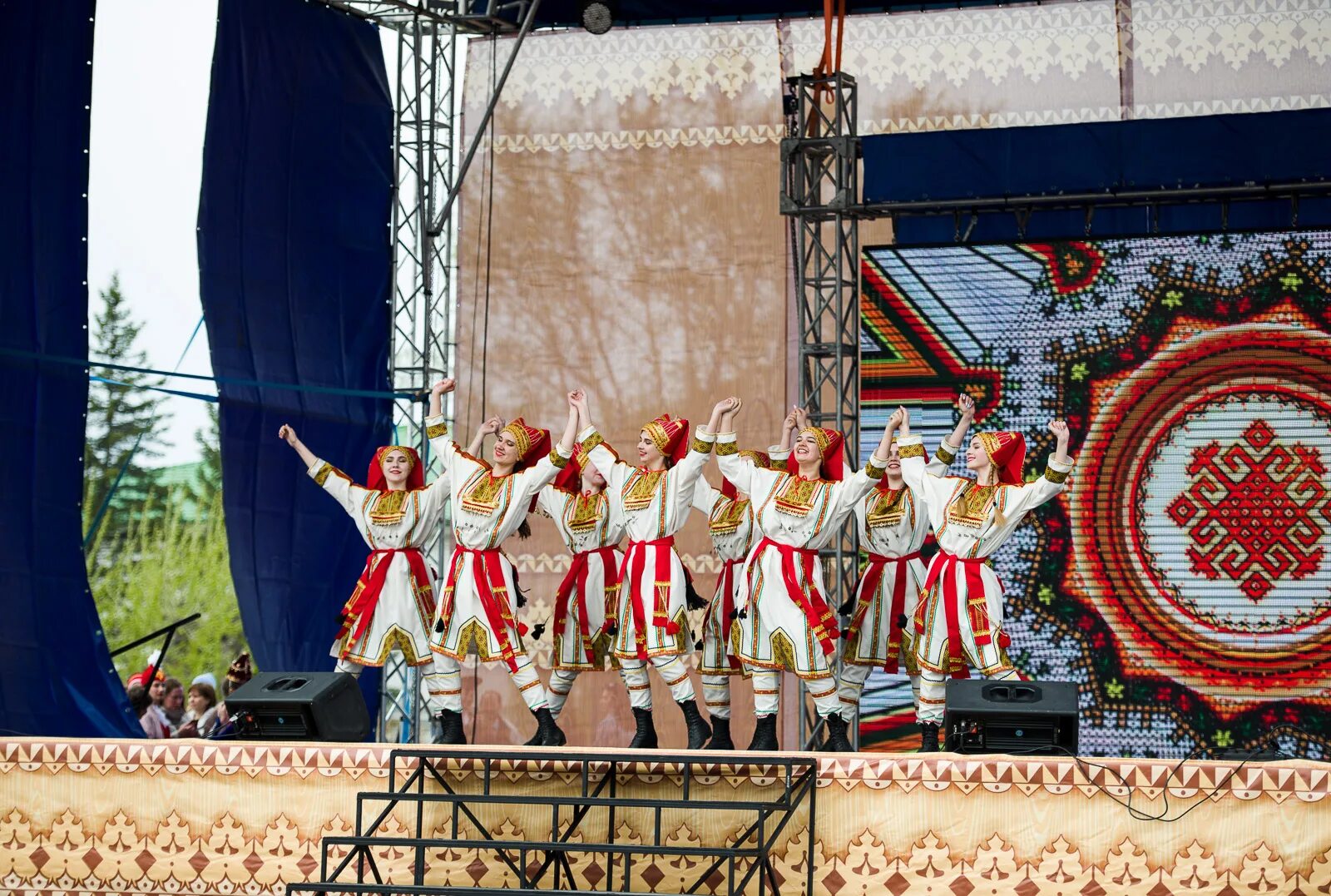 фестиваль народно художественного творчества. фольклор воронежской области. народные творческая россии. всероссийский фестиваль народного искусства. народное искусство.
