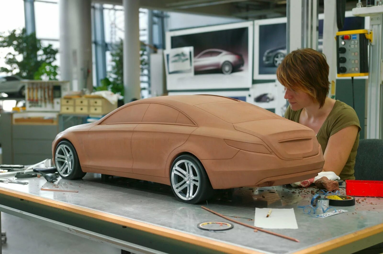 Изготовление 3 моделей. 3d моделирование в автопромышленности. Макет автомобиля. Муляж автомобиля. Пластилиновые макеты автомобилей.