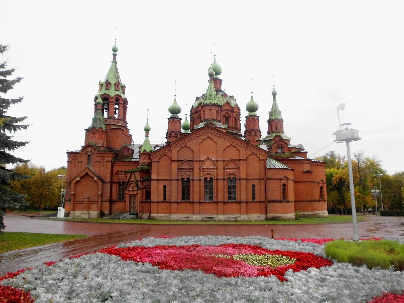 Александро-Невская Церковь (Челябинск). Алое поле 2