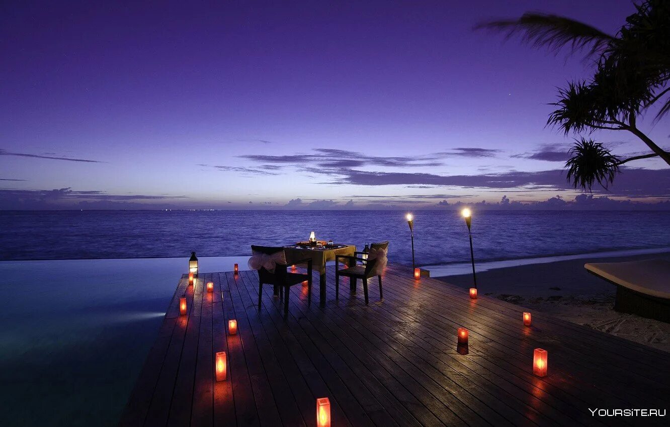 Пляж ночью. Море ночь звезды. Ночь в море. Пляжный туризм. На море на 2 ночи.