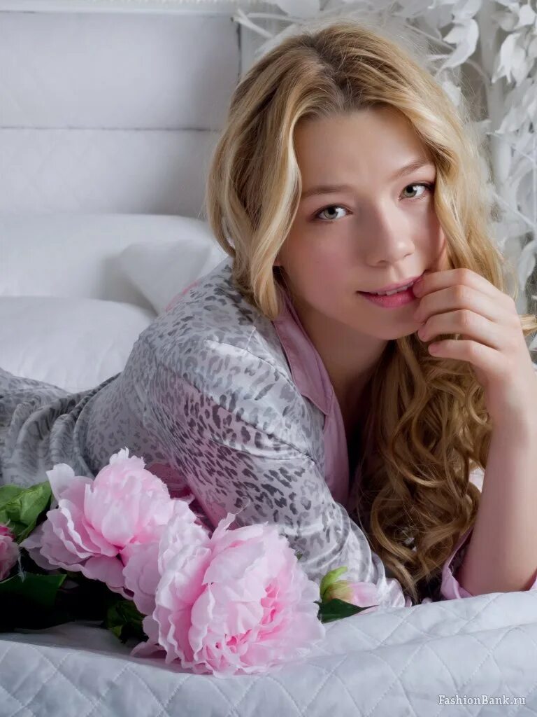 Amy moore модель. Emi mur. Emmy b модель. Amy moore. Эмми модель.