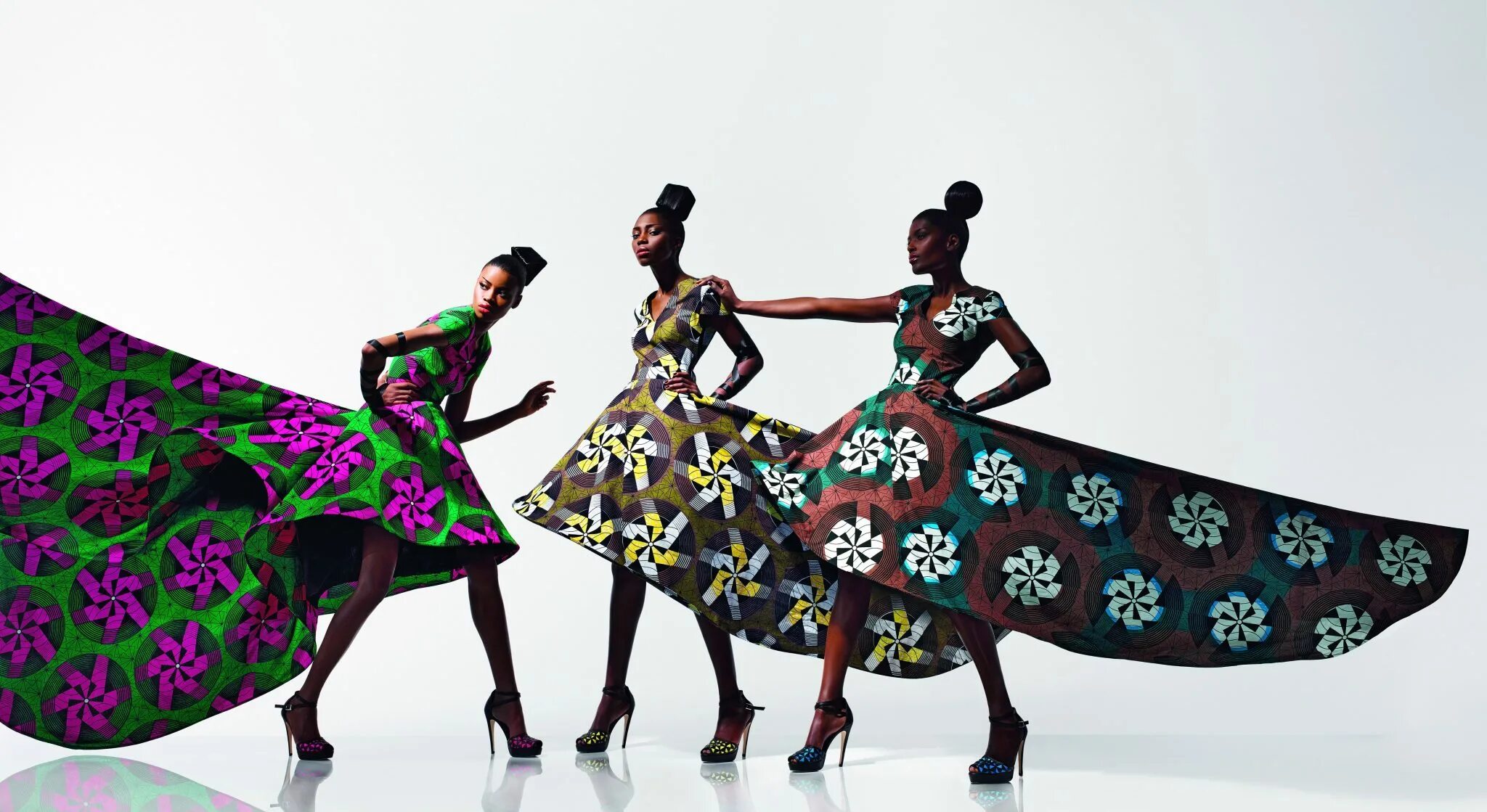 Дольчекабана этно стиль. Одежда для презентации. Силуэт и стиль в одежде. Дольче габбана 2023. Что из одежды везут из дагестана.