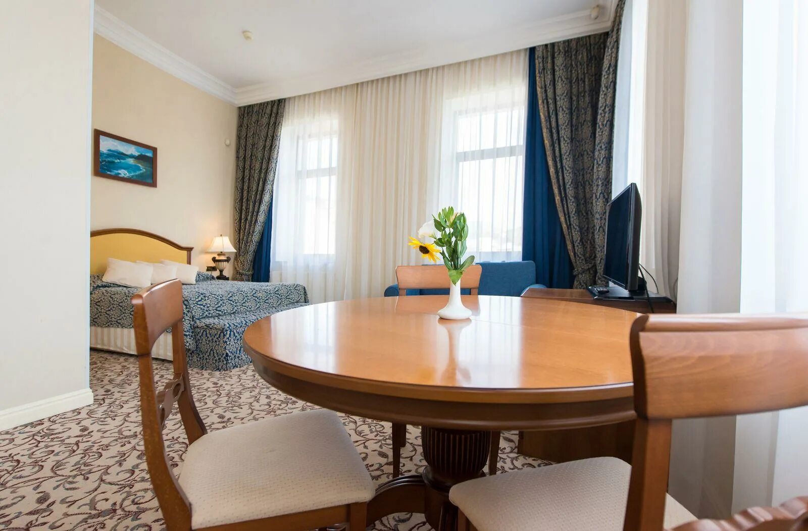 Отель ривьера резорт. Отель riviera sunrise resort &amp; spa. рэдиссон резорт алушта. riviera sunrise resort &amp; spa 4*. sunrise отель алушта.