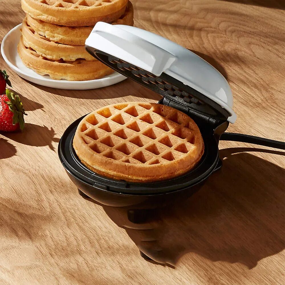 Waffle maker вафельница. Вафельница Mini maker Waffle. Вафельница Breville Duraceramic. Вафельница Belgian Waffle Boat maker. Какую вафельницу выбрать