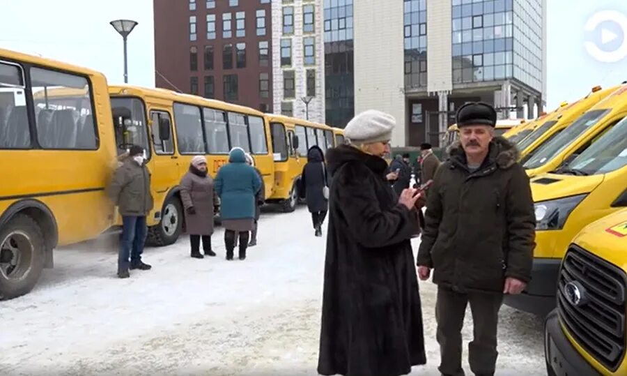 Школьные автобусы Пензенская область. Школьные автобусы Пенза. Бронированный школьный автобус. Школьные автобусы Пензенская область Мельниченко. Маршрутка уехала не подкините маша полное видео