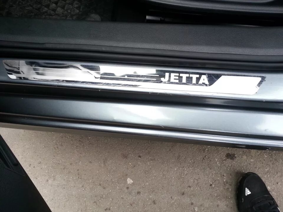 Пороги jetta. Пороги Джетта 6. Накладки на пороги Volkswagen Jetta 6. Накладки на пороги Фольксваген Джетта 6. Накладки на пороги на Фольксваген Джетта 6 1,4.