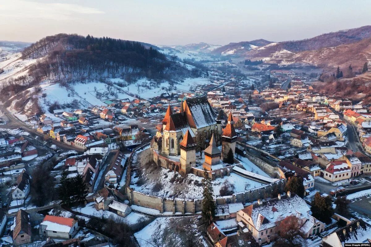 Трансильвания, румыния. Карпаты румыния бьертан. Румыния это. Румыния трансильвания пейзажи. Глод румыния.