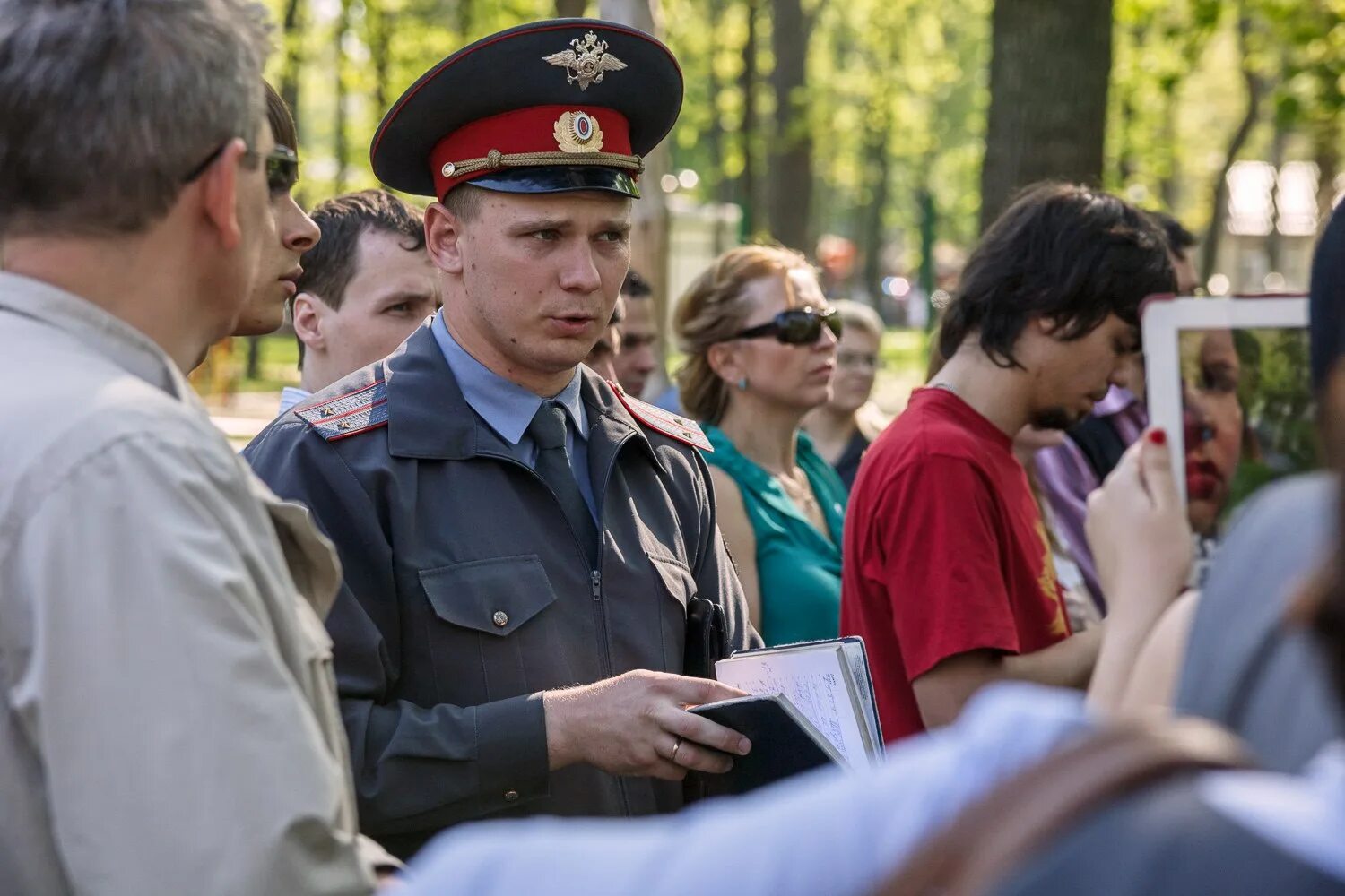 Помощь в раскрытии преступлений. Помощь общественности в раскрытии преступлений. раскрытие преступлений. лица оказывающие содействие в раскрытии преступлений. раскрытие преступлений фото.