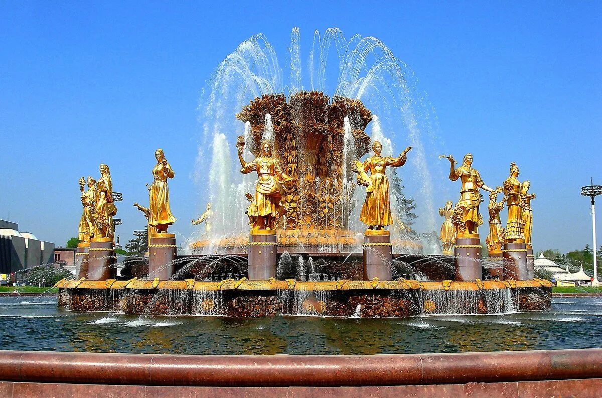 кремль москва 2022. достопримечательности москвы тур. фонтан в москве фонтан вднх. знаменитые места в москве. достопримечательности москвы тур.