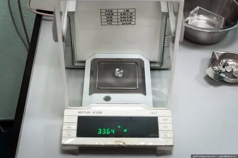 2 0 66 89
