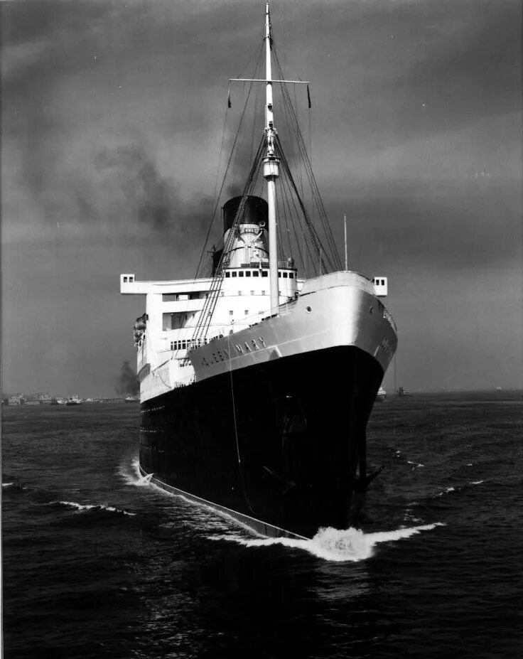 Mary ship. Лайнер queen mary 1936. квин мэри 1936. королева мэри корабль 1934. лайнер rms queen mary.