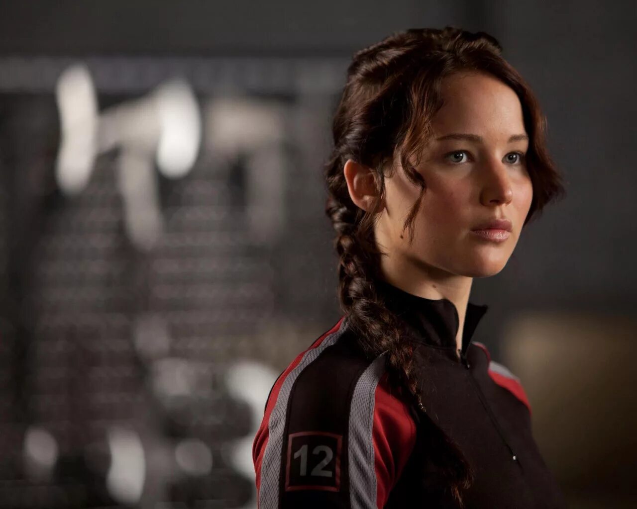 Китнисс эвердин дженнифер лоуренс. Дженнифер лоуренс сойка пересмешница. Голодные игры китнисс эвердин. Китнисс эвердин. Сойка пересмешница китнисс.