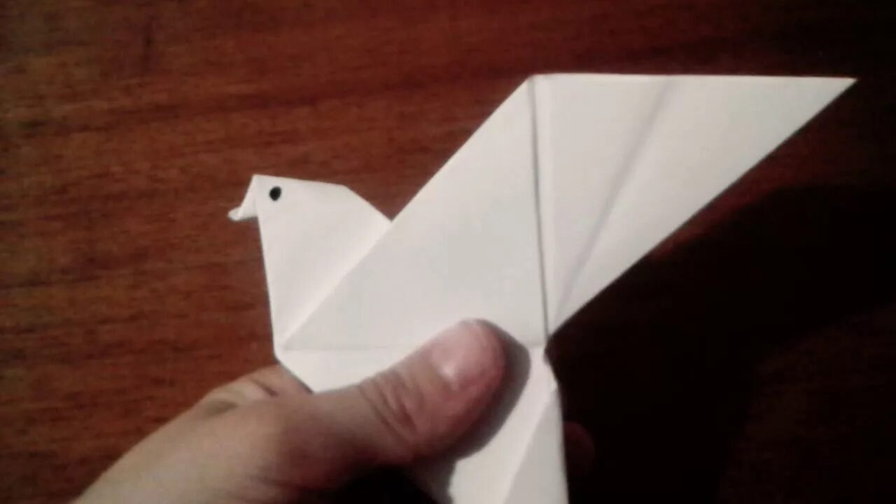 Простой голубь 6. Оригами голубь. Оригами голубь из бумаги. Голубь из бумаги легкий. Сложить голубя из бумаги.