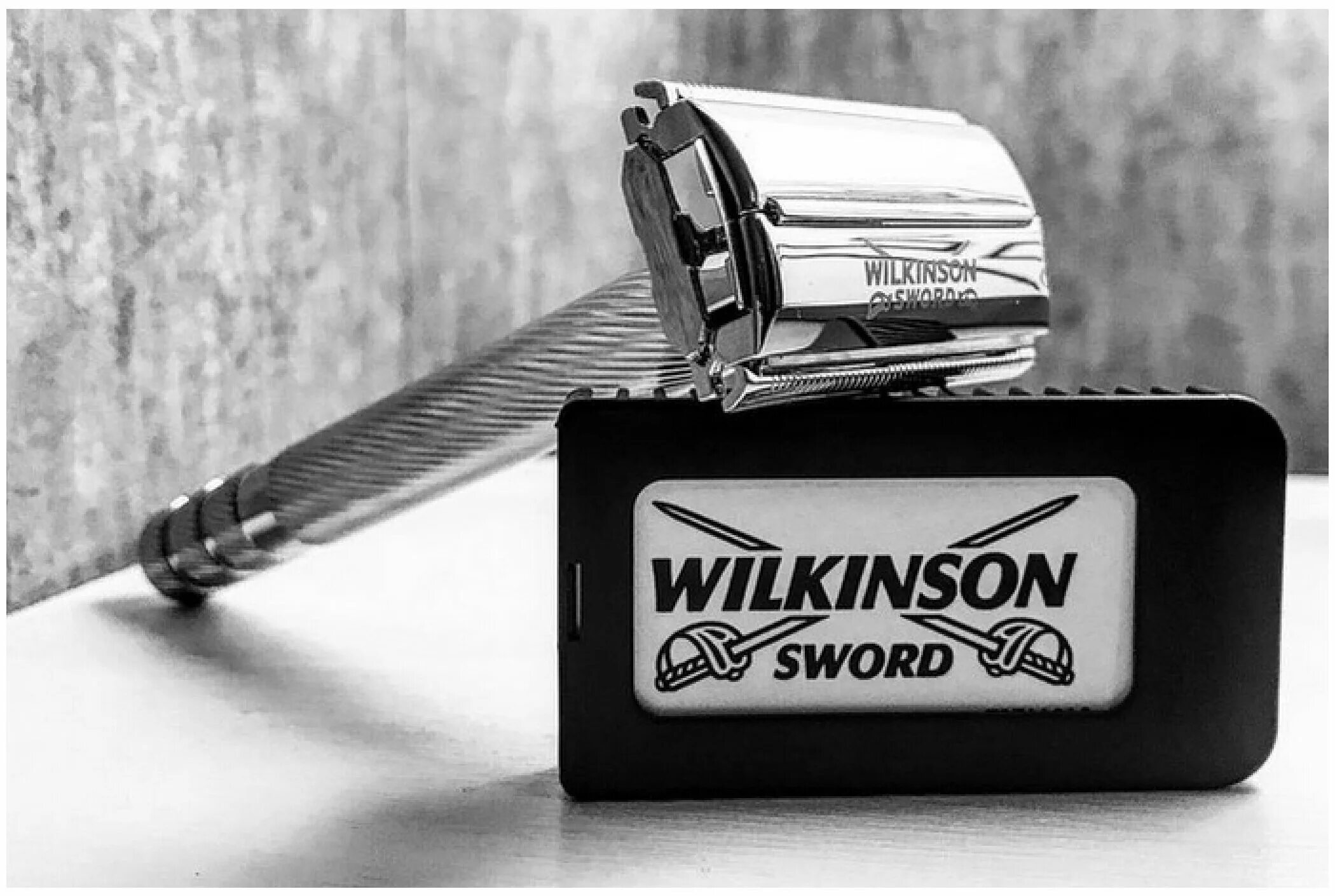 т-образный станок для бритья w. т образный вилкинсон. т-образная бритва wilkinson sword. т образная бритва wilkinson sword металлическая. Wilkinson безопасный станок.