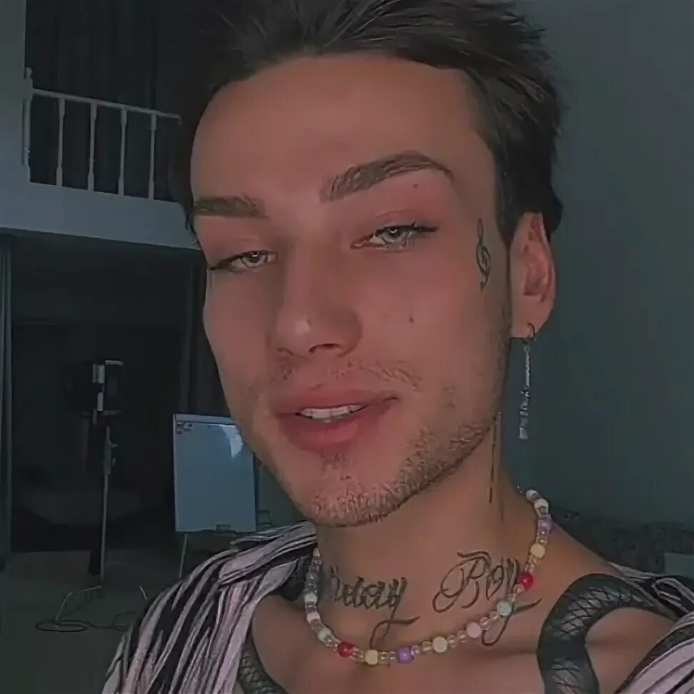 тик токер иван ржевский. иван ржевский тиктокер холидей. холидей бой до и после пластики. иван ржевский холидей. тик токер иван ржевский.