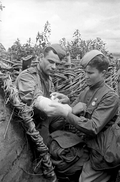Фото военные 1941 1945 в хорошем качестве 75 years ago, Soviet troops stormed Budapest