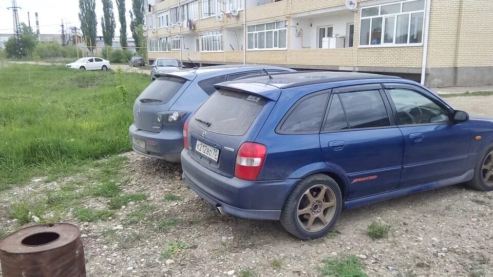 Mazda Wagon 2001 хэтчбек. Рейлинг Мазда s-Wagon. Bj5w Wagon vs Hatchback. Мазда фамилия кузов.