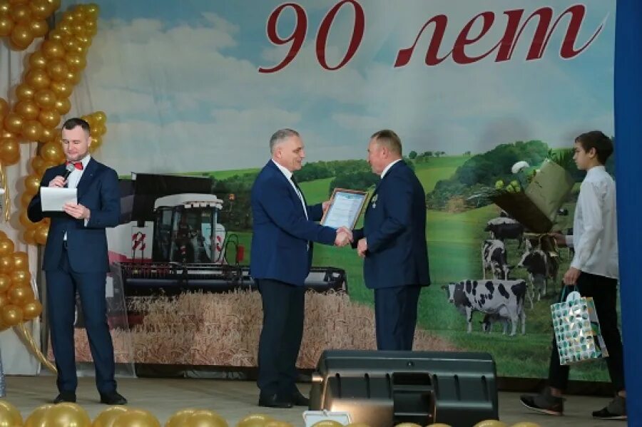 Колхоз имени куйбышева самарская область. Колхоз красный маяк городецкий район нижегородская область. Спк колхоз имени куйбышева. Посевная в мордовии. Ооо племзавод ленина дюртюлинский район.