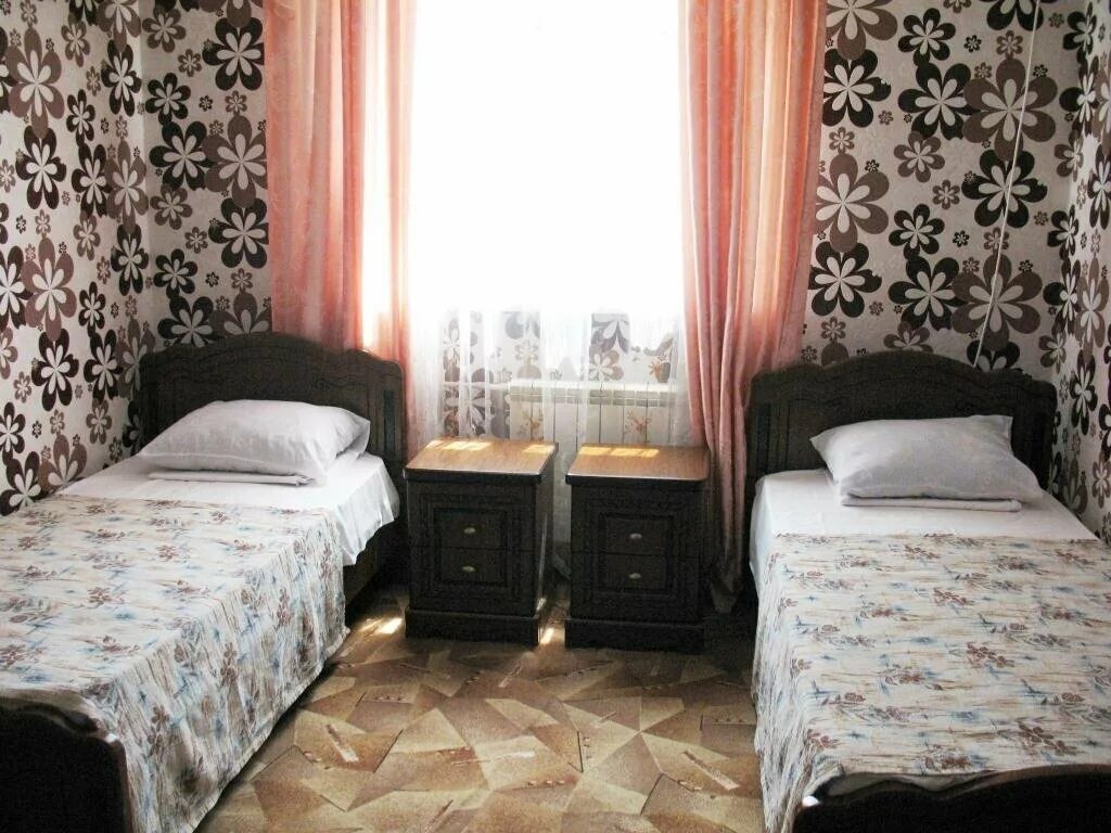 Гостевой дом сапфир сочи. Гостевой дом сапфир сочи. Sapphire dom. Гостевой дом сапфир адлер. Сапфир адлер.