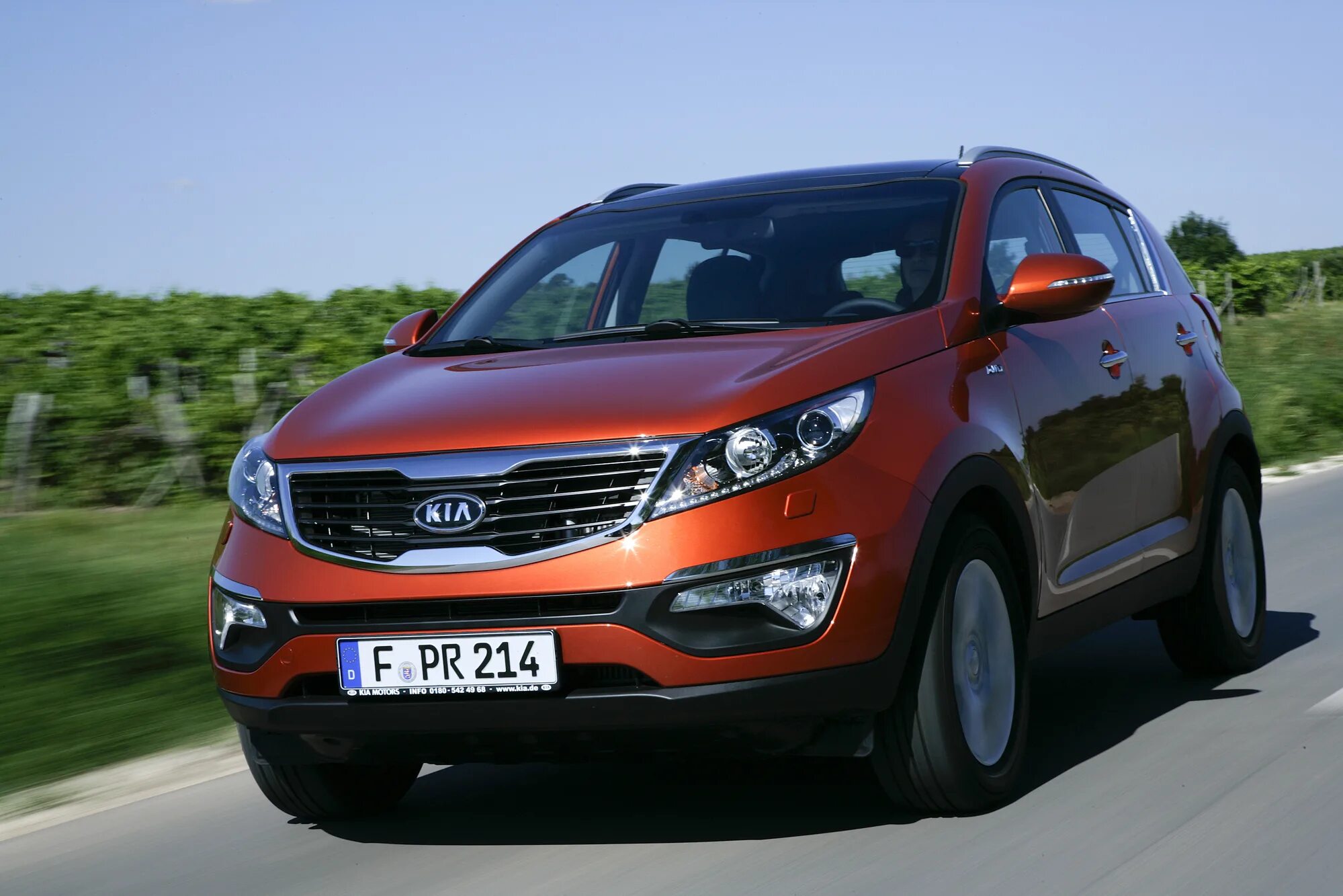 Что лучше купить киа. Kia Sportage 3. Kia Sportage 2011. Kia Sportage 10. Kia Sportage 2010.