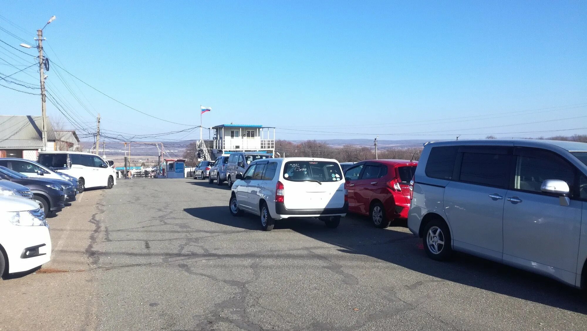 Рынок автомобилей. Авторынок бишкек кыргызстан сегодня. Машина базар бишкек. Авторынок киргизии. Кыргызстан авторынок.