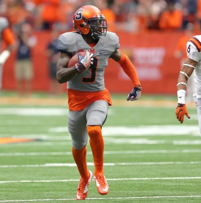 мэтью джадон американский футбол. I are going football. He play football во всех временах. дэвид лонг (игрок в американский футбол, 1998). I are going football.