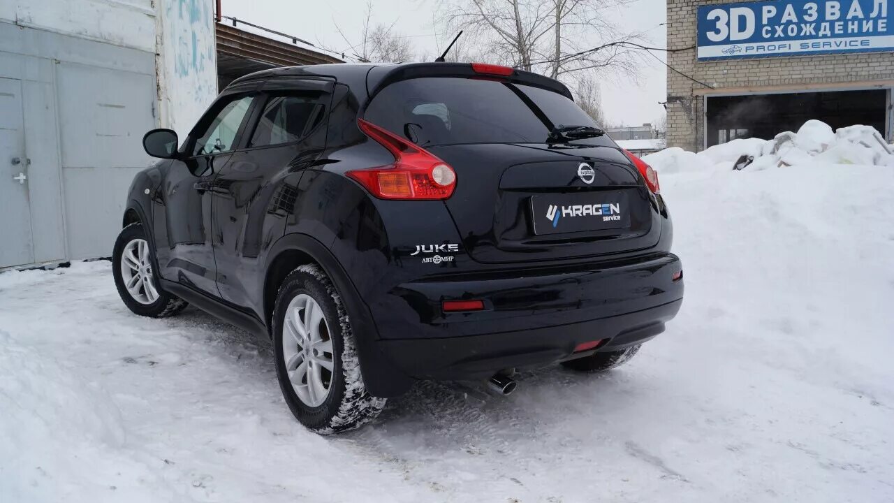 Жук полный привод. Nissan Juke 4wd. Ниссан Жук 4 ВД. Ниссан Жук 190 лс. Багажник Nissan Juke 4 WD.